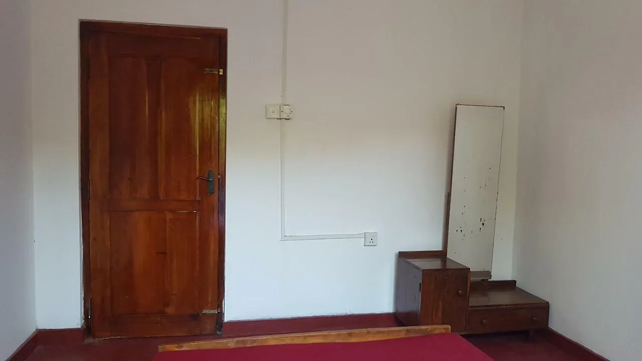 Pinnacle Residence Kandy 2*,